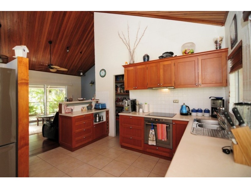 802 Sussex Inlet Road, Sussex Inlet NSW 2540