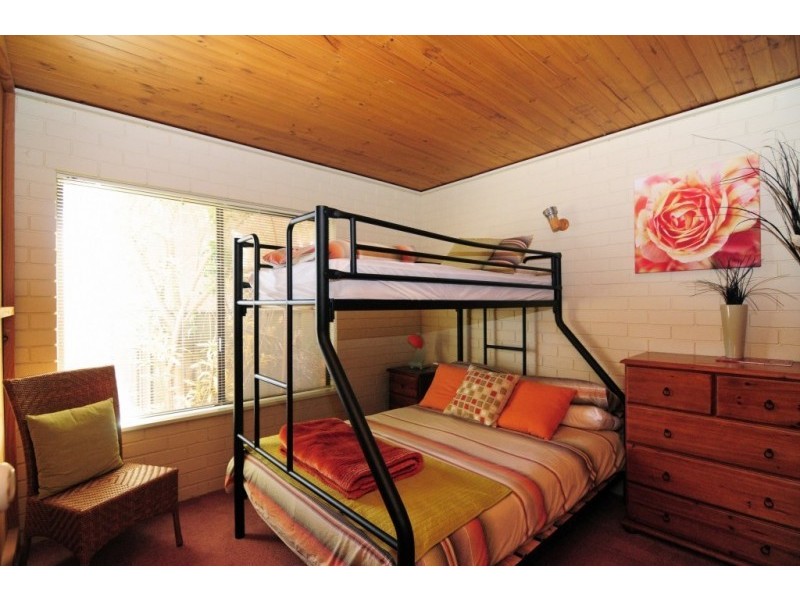 49 Elizabeth Drive, Vincentia NSW 2540