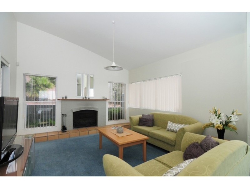 12 Towry Crescent, Vincentia NSW 2540