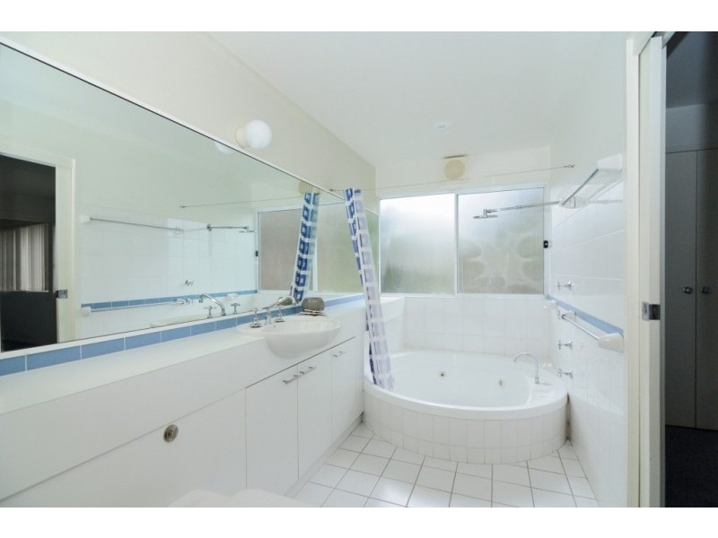 12 Towry Crescent, Vincentia NSW 2540