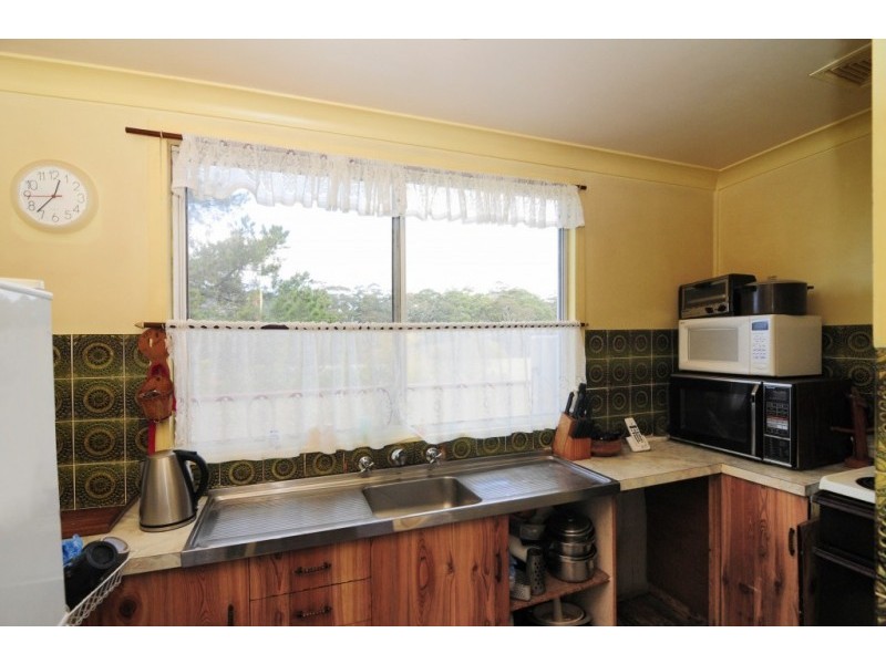 18 Audrey Avenue, Basin View NSW 2540