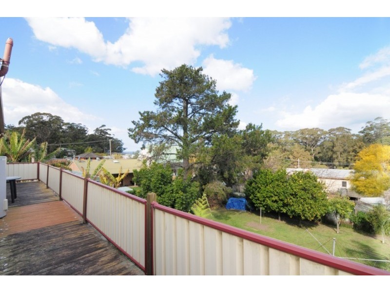 18 Audrey Avenue, Basin View NSW 2540