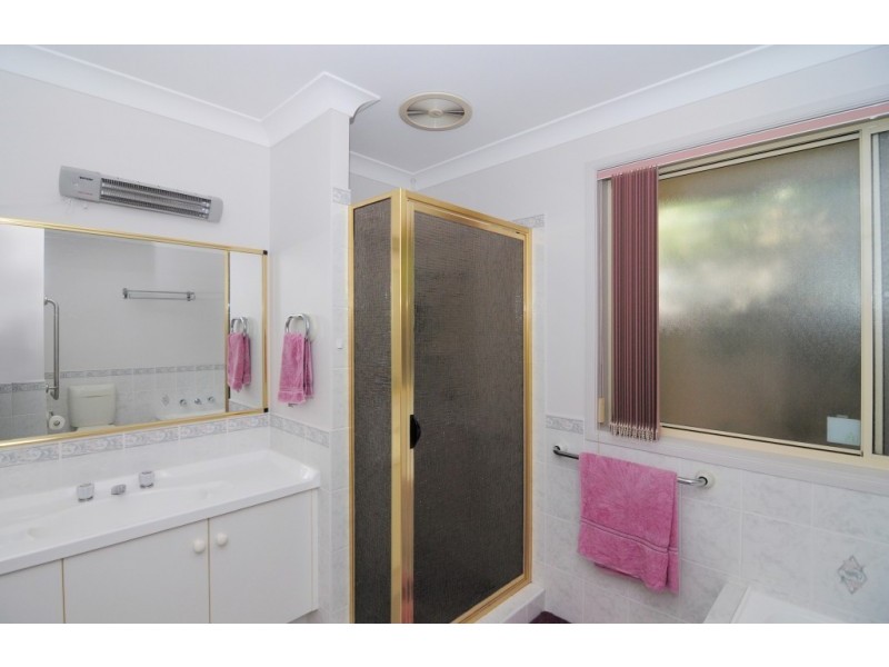 40 Cammaray Drive, St Georges Basin NSW 2540