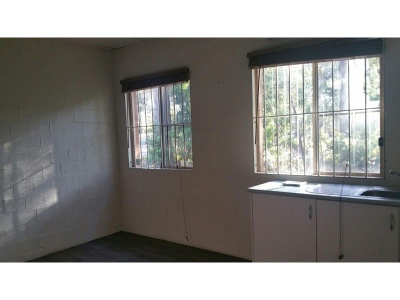 Shop 5/1 Tallyan Point Road, Basin View NSW 2540