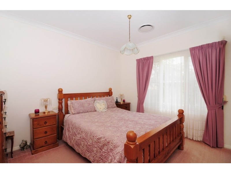 16 Macleans Point Road, Sanctuary Point NSW 2540