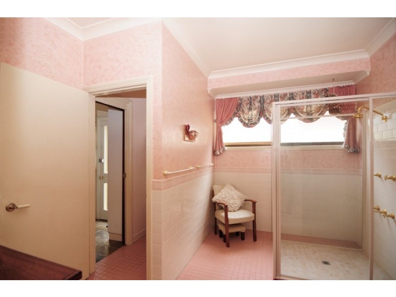 16 Macleans Point Road, Sanctuary Point NSW 2540