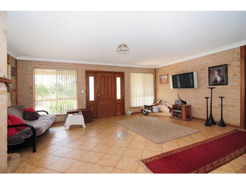 4 Pine Forest Road, Tomerong NSW 2540