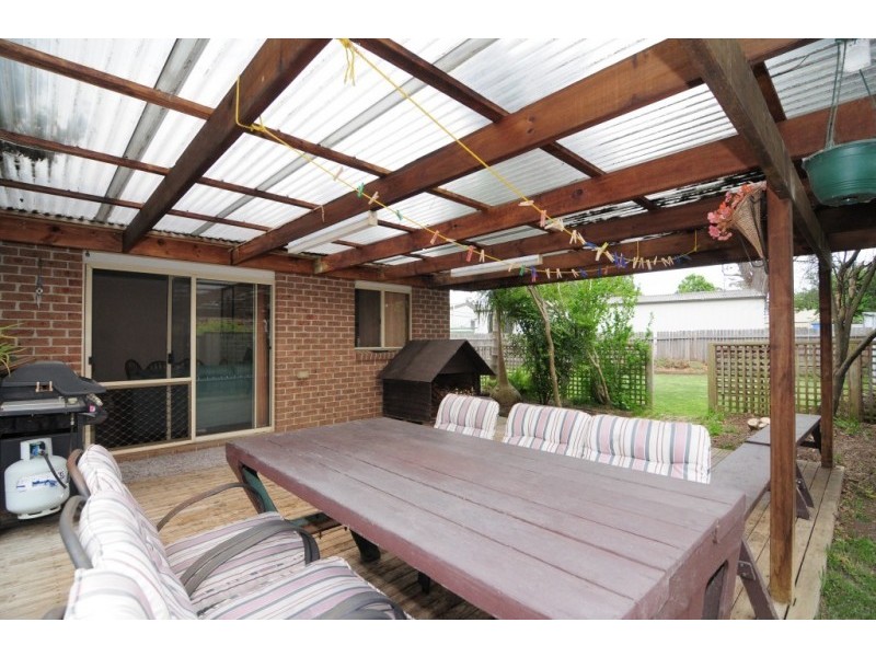 24 Roulstone Crescent, Sanctuary Point NSW 2540