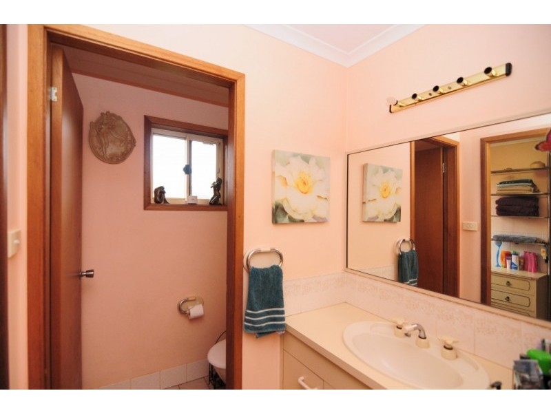 24 Roulstone Crescent, Sanctuary Point NSW 2540