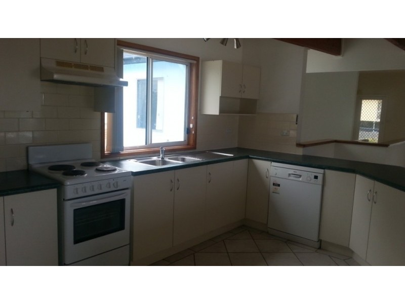 37 Dunisla Street, Sanctuary Point NSW 2540