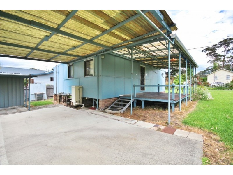 11 First Avenue, Erowal Bay NSW 2540