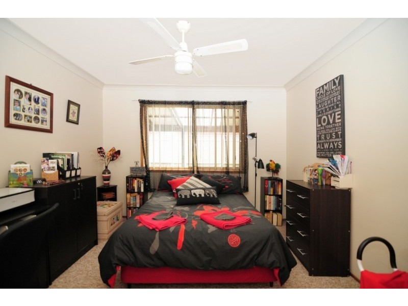 13 Moroney Avenue, St Georges Basin NSW 2540