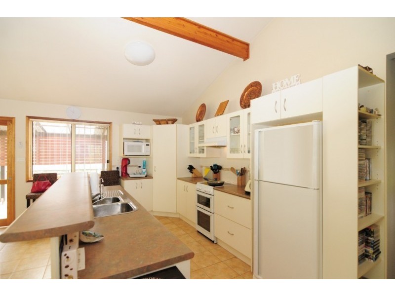 13 Moroney Avenue, St Georges Basin NSW 2540