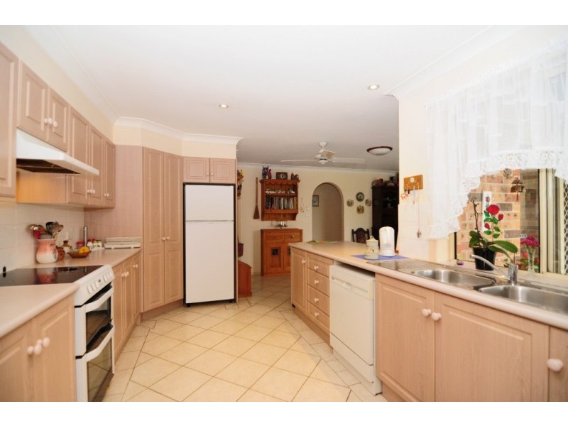 35 Auster Crescent, Sanctuary Point NSW 2540