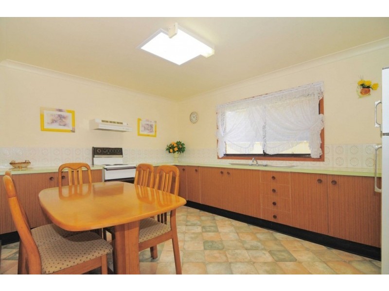 122 Waratah Crescent, Sanctuary Point NSW 2540