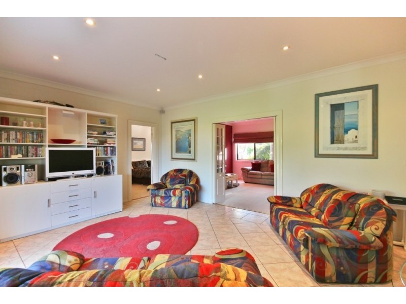 16 Gibson Crescent, Sanctuary Point NSW 2540