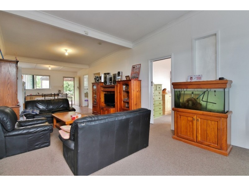 19 Blair Street, Old Erowal Bay NSW 2540
