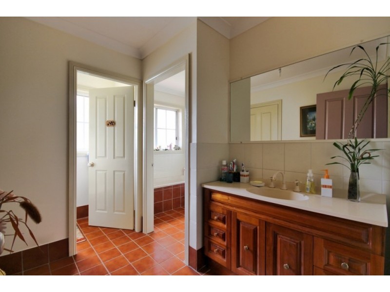 29 Cammaray Drive, St Georges Basin NSW 2540