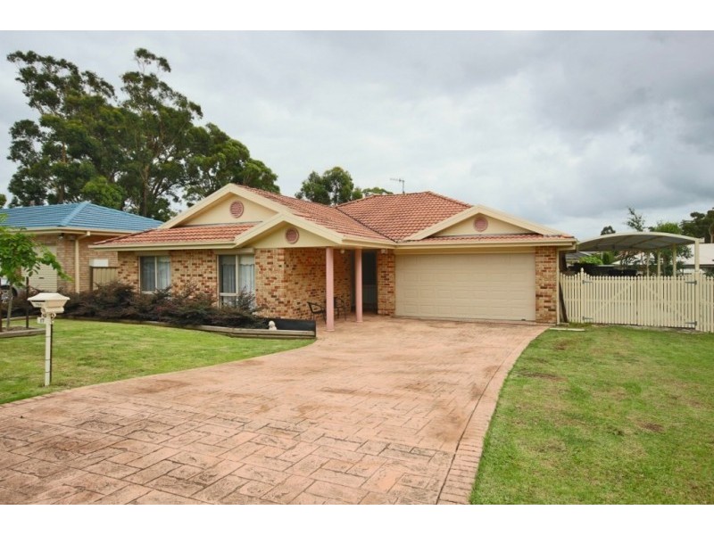 17 Tahnee Street, Sanctuary Point NSW 2540