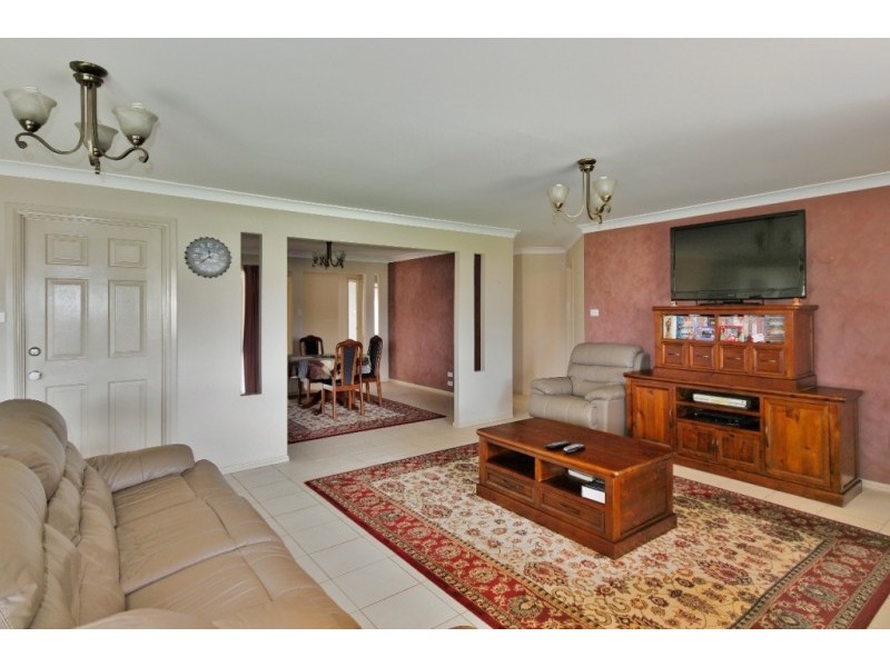 17 Tahnee Street, Sanctuary Point NSW 2540