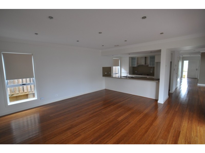 14 Coaster Circuit, Vincentia NSW 2540