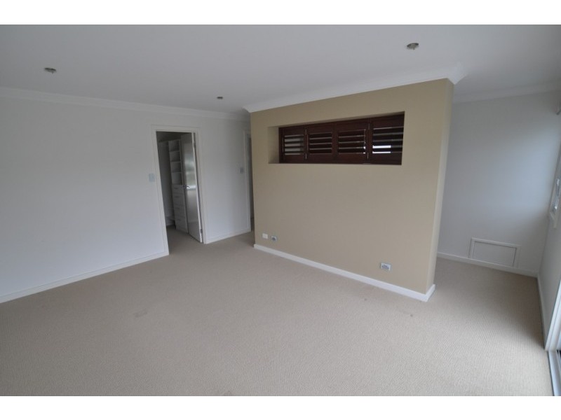 14 Coaster Circuit, Vincentia NSW 2540