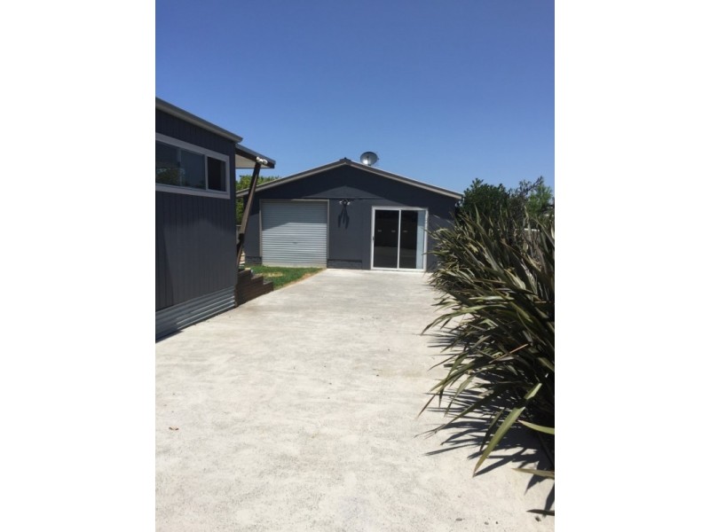 42 Tallyan Point Road, Basin View NSW 2540