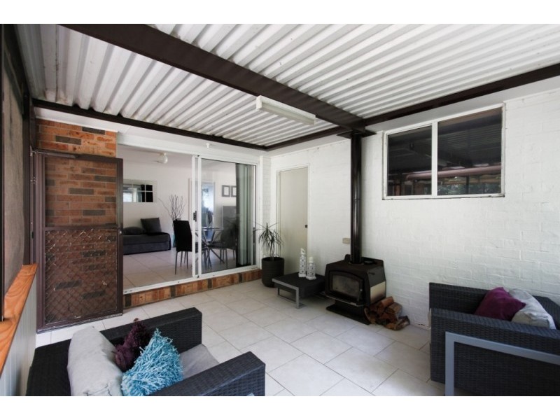 6 Moroney Avenue, St Georges Basin NSW 2540