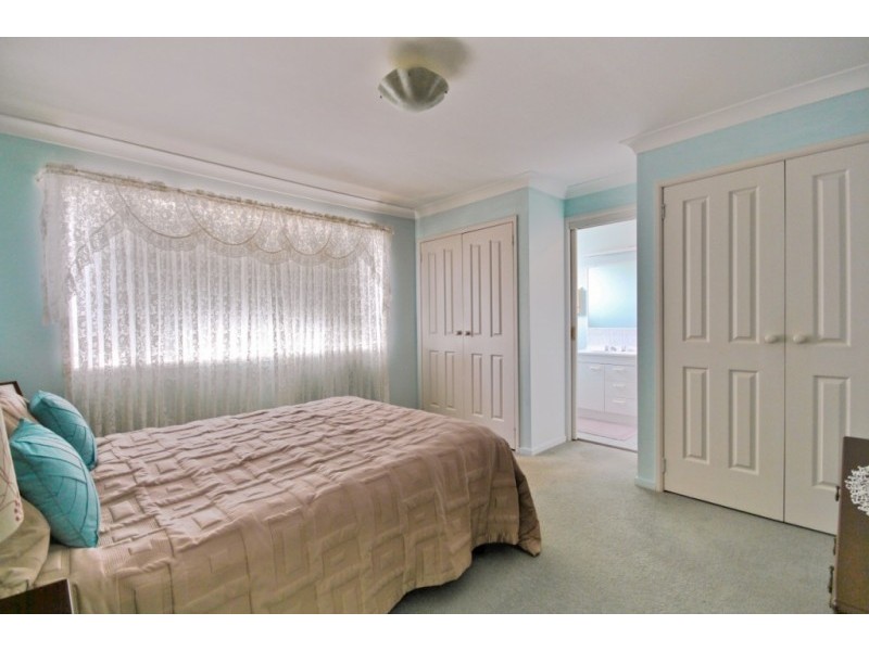 24 Claylands Drive, St Georges Basin NSW 2540