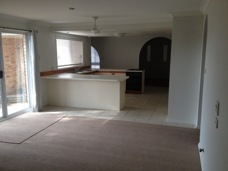 22 Gibson Crescent, Sanctuary Point NSW 2540