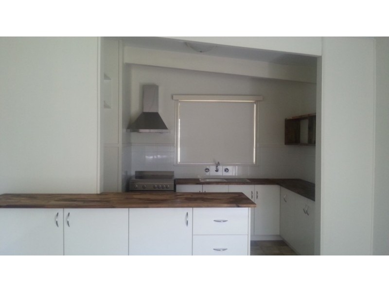 33 Kingsford Smith Crescent, Sanctuary Point NSW 2540