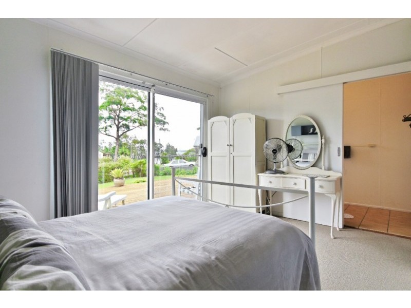 2 Graham Avenue, St Georges Basin NSW 2540