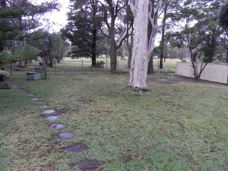 129 Waratah Crescent, Sanctuary Point NSW 2540