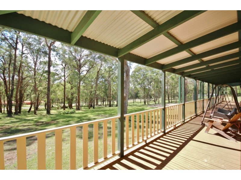 6 McArthur Drive, Falls Creek NSW 2540