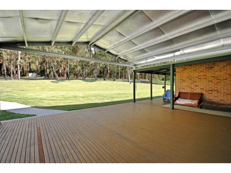 6 McArthur Drive, Falls Creek NSW 2540