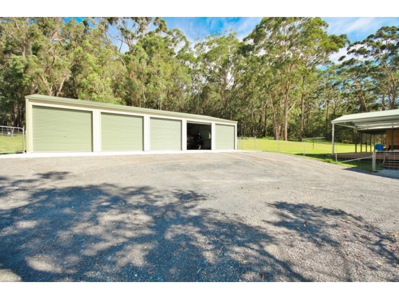 6 McArthur Drive, Falls Creek NSW 2540