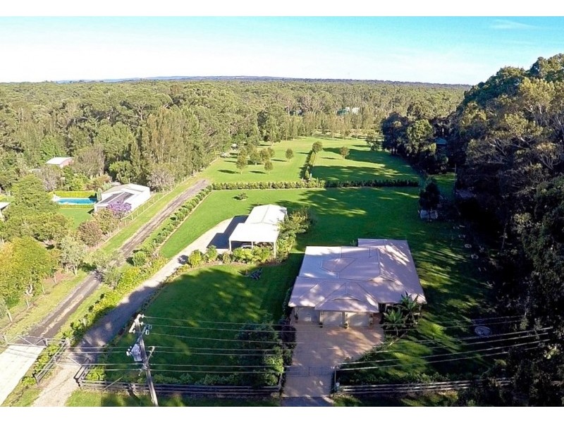 26 Streamside Street, Woollamia NSW 2540