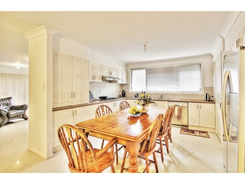 17 McGowen Street, Old Erowal Bay NSW 2540