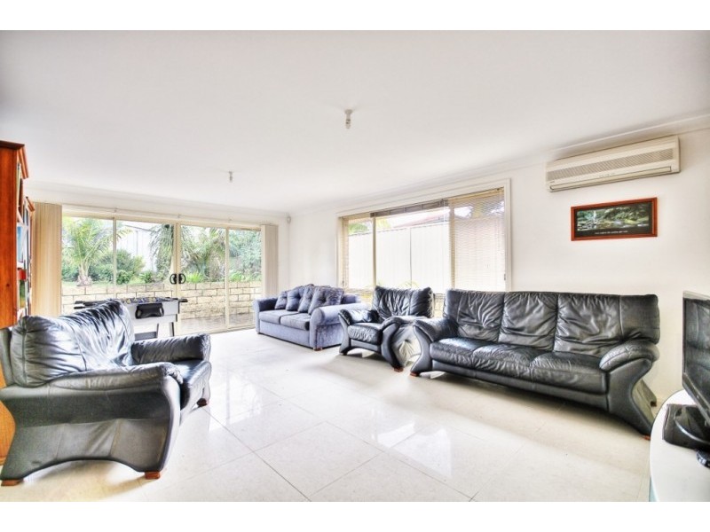 17 McGowen Street, Old Erowal Bay NSW 2540