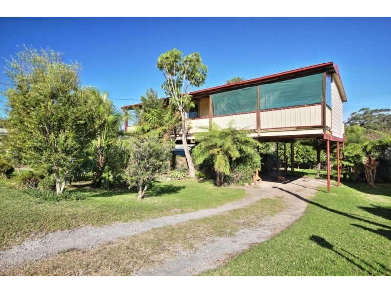 18 Audrey Avenue, Basin View NSW 2540
