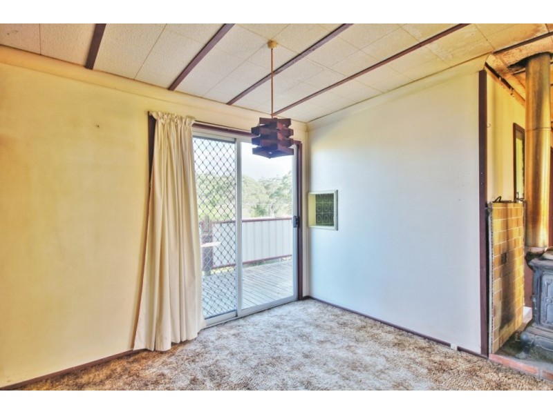 18 Audrey Avenue, Basin View NSW 2540