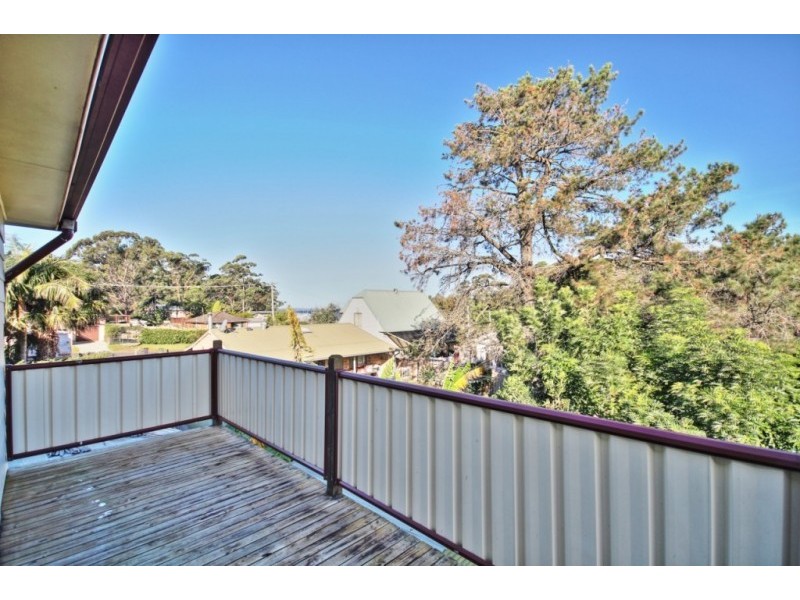 18 Audrey Avenue, Basin View NSW 2540