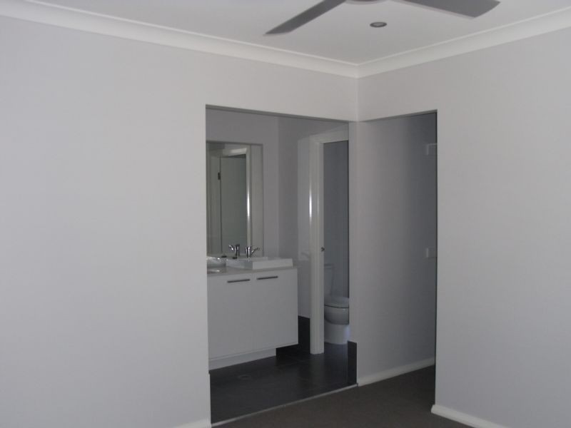 18 Seagrass Avenue, Vincentia NSW 2540