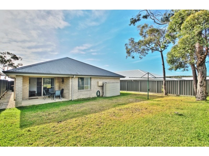 4 Dinghy Street, Vincentia NSW 2540