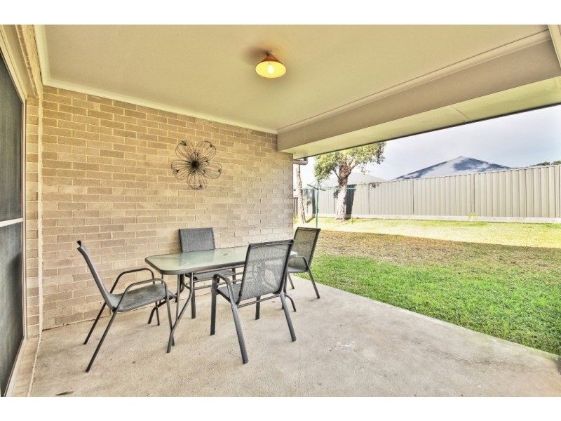 4 Dinghy Street, Vincentia NSW 2540