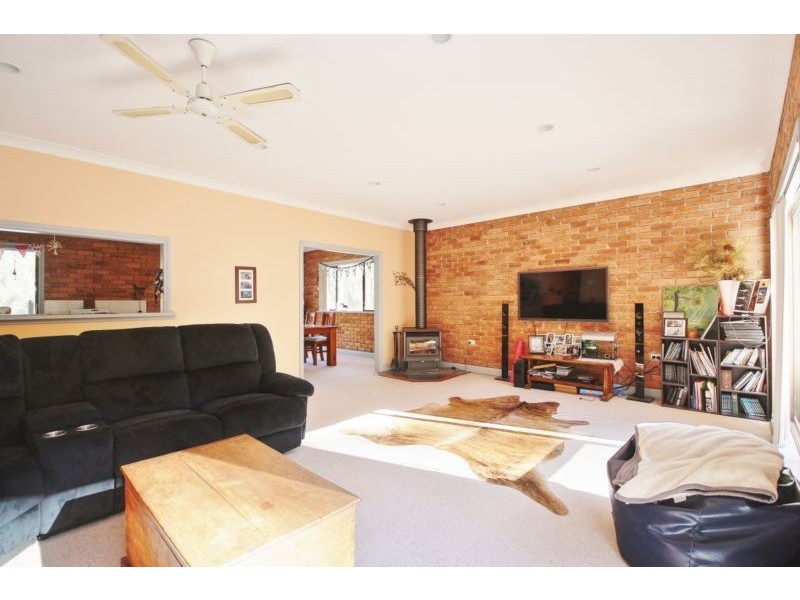 52 Streamside Street, Woollamia NSW 2540