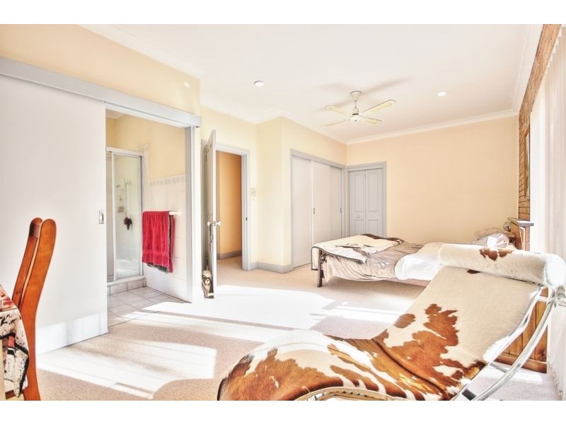 52 Streamside Street, Woollamia NSW 2540