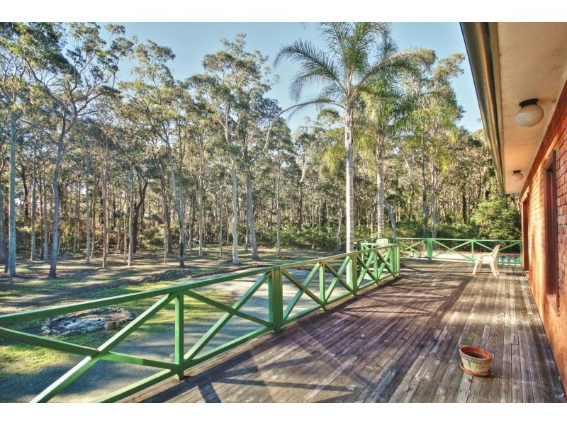 52 Streamside Street, Woollamia NSW 2540