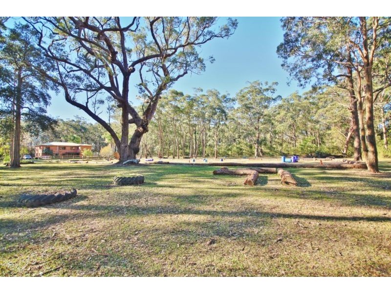 52 Streamside Street, Woollamia NSW 2540