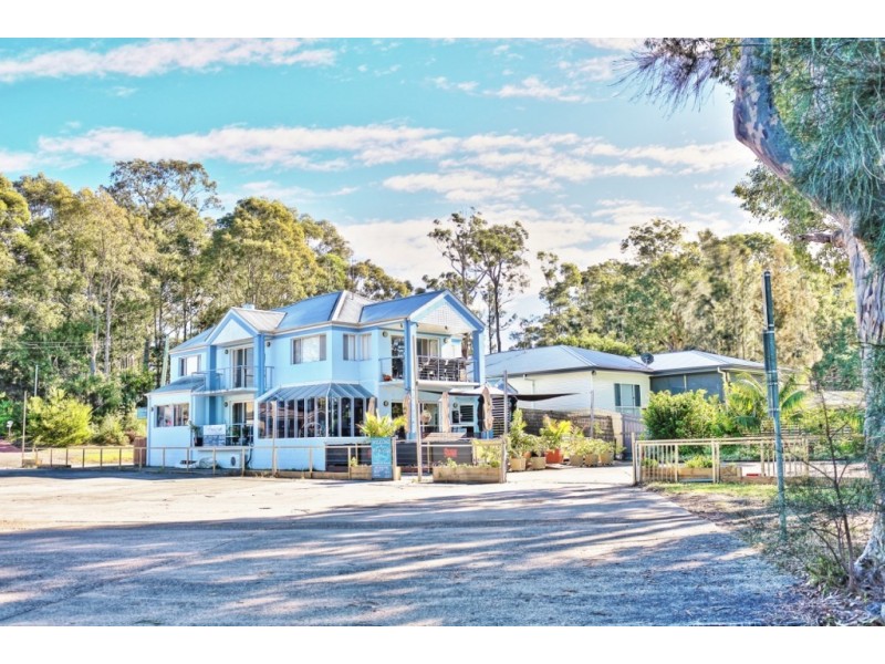 4 Island Point Road, St Georges Basin NSW 2540